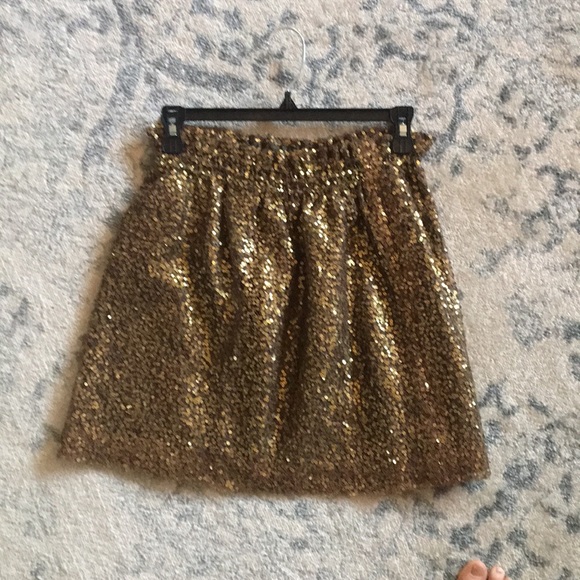 J. Crew Dresses & Skirts - Gold sequin j crew skirt
